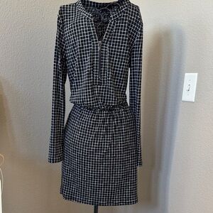 Banana Republic Black and White Grid Long Sleeve Dress
